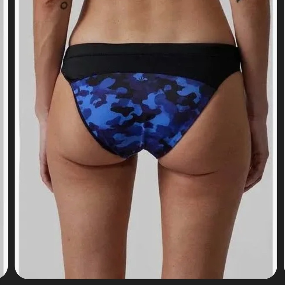 Athleta Blue Floral Strappy Bikini Top with Black Trim - Picture 12 of 15